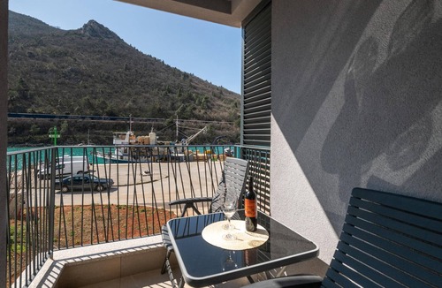 Plomin Apartment | Nice apartment in Plomin Luka with WiFi