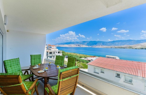Pag Apartment | Nice apartment in Pag with house sea view