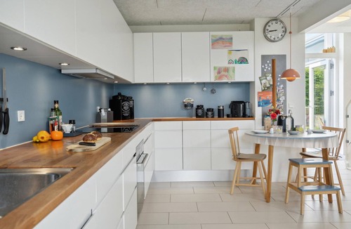 Vejlby Risskov Apartment | Nice apartment in Risskov with kitchen