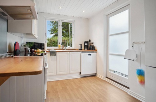 Tranebjerg Apartment | Nice apartment in Samsø with WiFi