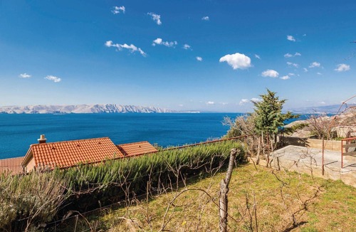 Vratarusa Apartment | Nice apartment in Senj with house sea view