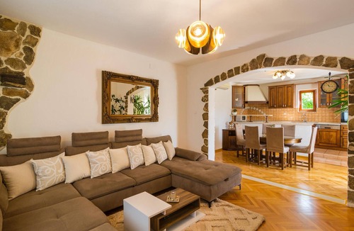 Srinjine Apartment | Nice apartment in Srinjine