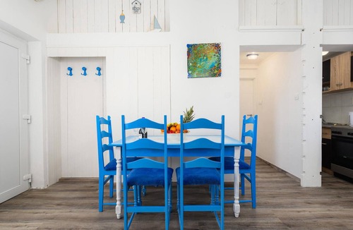 Tar Apartment | Nice apartment in Tar with swimming pool