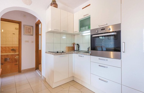 Trogir Apartment | Nice apartment in Trogir