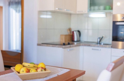 Trogir Apartment | Nice apartment in Trogir