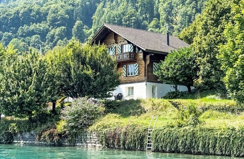 Niederried bei Interlaken House | Nice apartment in villa for 4 guests with WIFI, TV, balcony and panoramic view