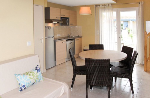 Torreilles House | Nice apartment in villa for 4 people with pool, A/C, WIFI, TV, patio and pets allowed