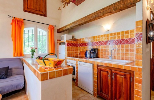 Bauduen Villa | Nice apartment in villa for 6 people with WIFI, TV, balcony, pets allowed and panoramic view
