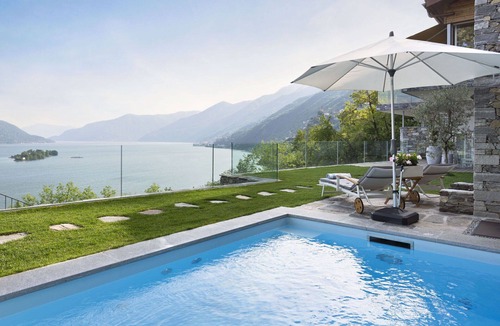 Ascona Villa | Nice apartment in villa for 2 people with internet, A/C, pool, TV, patio and panoramic view