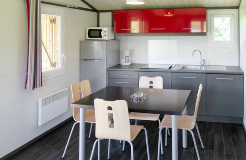 Marminiac House | Nice apartment in villa for 6 guests with WIFI, pool, TV, terrace and pets allowed