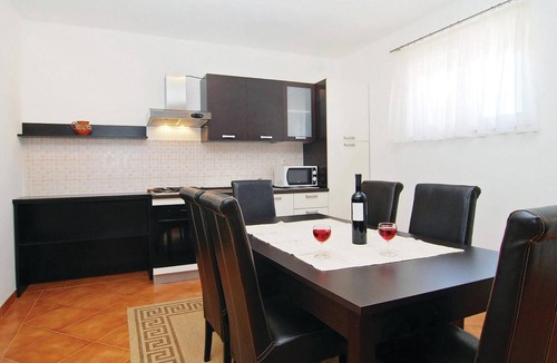 Vir Apartment | Nice apartment in Vir with WiFi