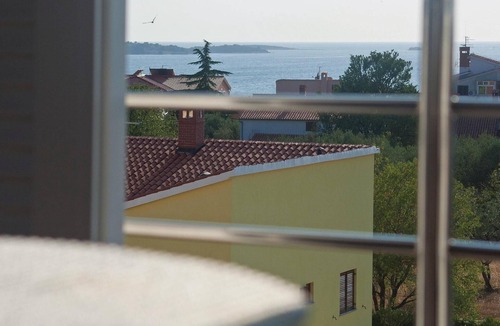 Peroj Apartment | Nice apartment in Vodnjan with WiFi