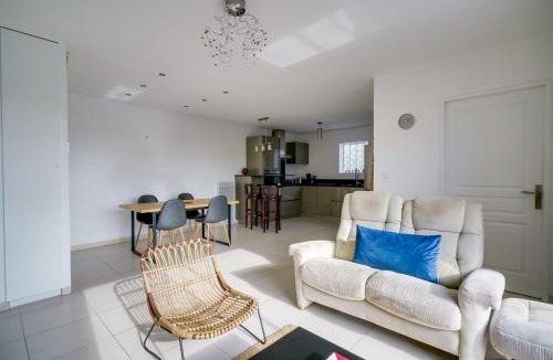 Merignac Apartment | Nice apartment Mérignac with terrace and parking