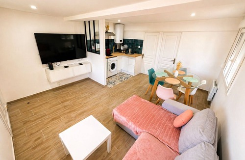 Sevran Apartment | Nice apartment near Paris CDG Airport