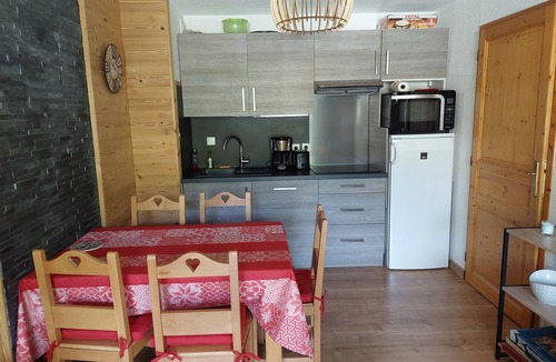 Les Claux Apartment | Nice Apartment T3 - 5 people