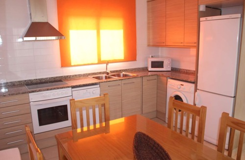 Creixell Apartment | Nice apartment with private terrace