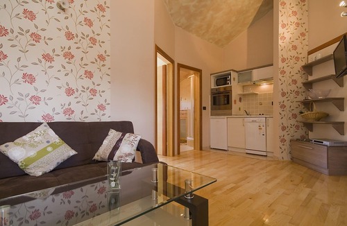 Posedarje Apartment | Nice apartment with sea view, garden and terrace, free Wi-Fi