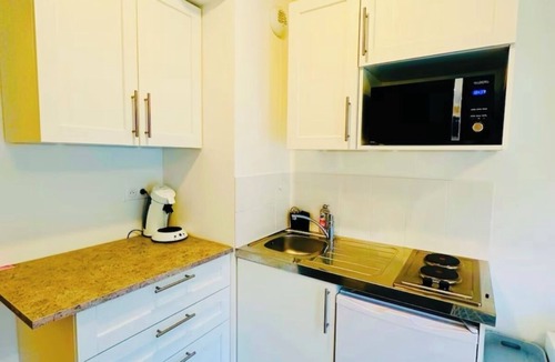 Orsay Apartment | Nice apartment with terrace