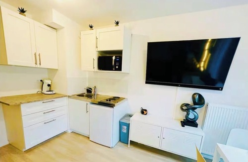 Orsay Apartment | Nice apartment with terrace