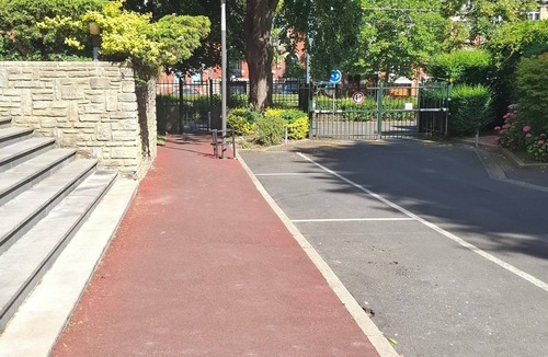 Saint-Maurice Pellevoisin Condo | Nice Appt 2-bedroom in Lille Tramway Buisson