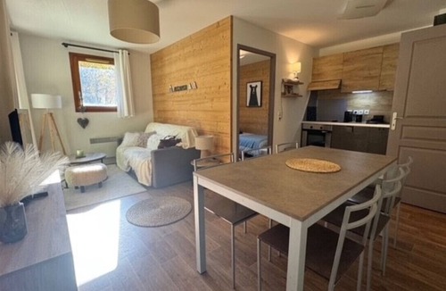 Mont-de-Lans Apartment | Nice Apt 6 pers near the slopes