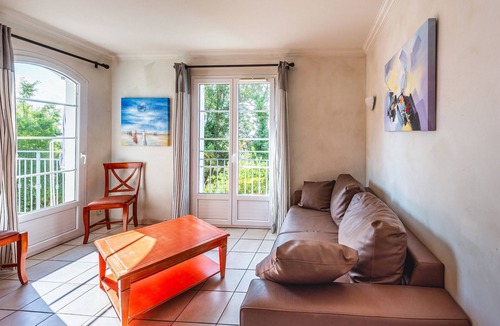 Callian Apartment | Nice Apt 8 pers with pool view