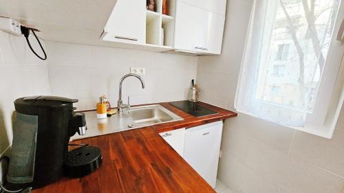 Asiatique Apartment | Nice apt with parking free