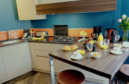 Carabacel Apartment | Nice center - Apartment 2 Bdrms - 2 Baths - AC - Calm and Terrace