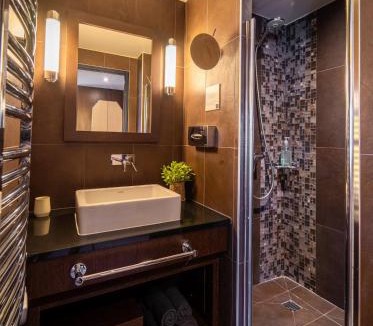 Juvignac Apartment | Nice comfortable pool studio 2 min from MTP