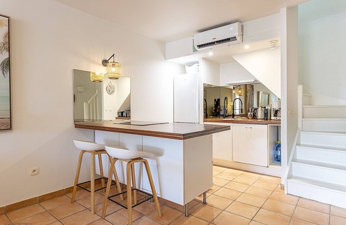 Orient Bay Apartment | Nice condo in Orient bay