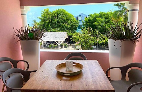 Orient Bay Apartment | Nice condo in Orient bay