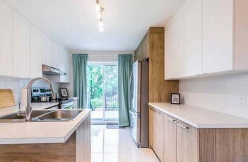 Longueuil House | Nice Cozy & Unique Place Free Parking