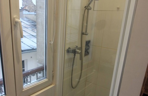 Quartier de la Goutte-d'Or Apartment | Nice duplex 10 minutes from Montmartre