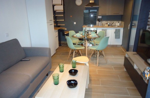 Tarbes Apartment | Nice duplex with terraces, jacuzzi, city fiber
