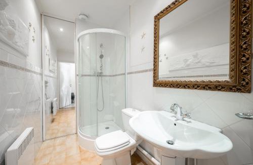 Saint Antoine Apartment | Nice Fabron, terrasse & piscine dans résidence