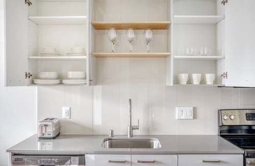 Yesler Terrace Apartment | Nice First Hill studio w/Gym & BBQ, nr park, by Blueground