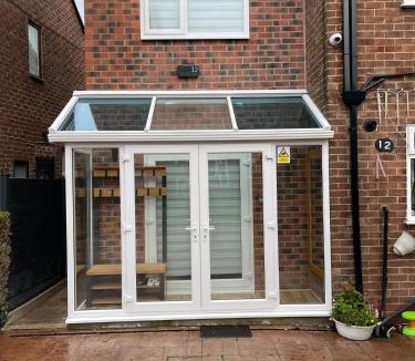 Broadheath Apartment | Nice flat for stay in and rest