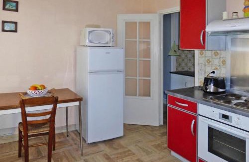 Arromanches-les-Bains Apartment | Nice holiday apartment 20 m from the beach, Arromanches-les-Bains