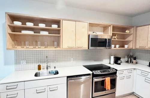 Glendale Apartment | Nice Hollywood Blvd. Apartment with FREE PARKING