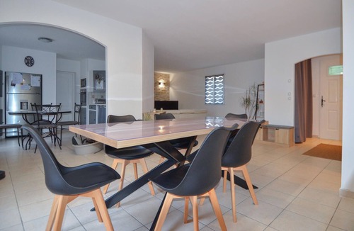 La Capelle-et-Masmolene House | Nice home in La Capelle-et-Masmolèn