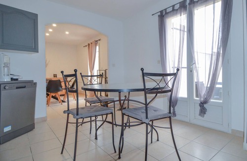 La Capelle-et-Masmolene House | Nice home in La Capelle-et-Masmolèn