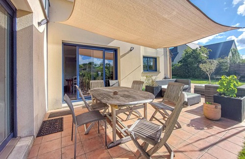 Montreuil-sous-Perouse House | Nice home in Montreuil-Sous-Pérouse