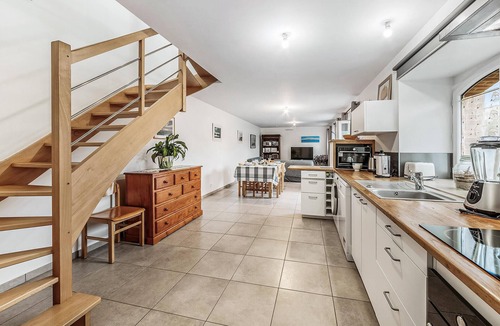 Saint-Meloir-des-Ondes House | Nice home in Saint-Méloir-des-Ondes with WiFi