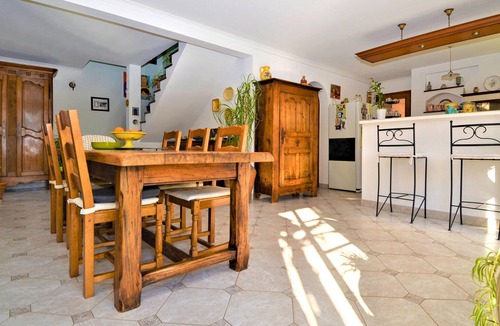 Saint-Quentin-la-Poterie House | Nice home in Saint Quentin la poter