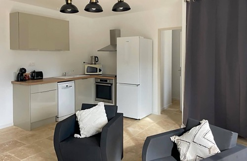 Favas House | Nice home in St-Bauzille-de-Montmel