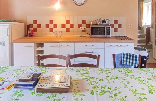 Eglise-Neuve-d'Issac House | Nice home in Eglise Neuve D'Issac