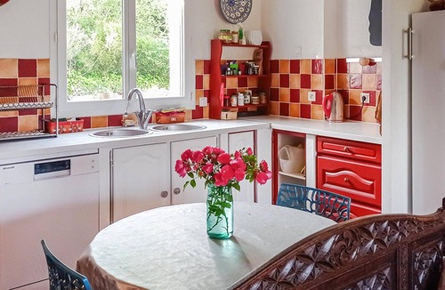 La Bastide-Clairence House | Nice home in La Bastide-Clairence