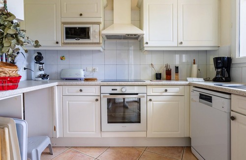 Prades-sur-Vernazobre House | Nice home in Prades sur Vernazobre