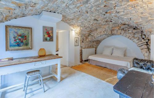 Rouet House | Nice Home In Le Rouet With House A Panoramic View