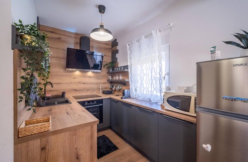 Hrvatska Kostajnica House | Nice home in Hrvatska Kostajnica